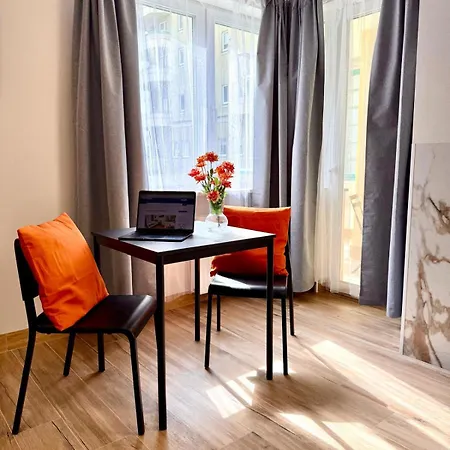 아파트 Premium 1bedroom Prime Location 바르샤바